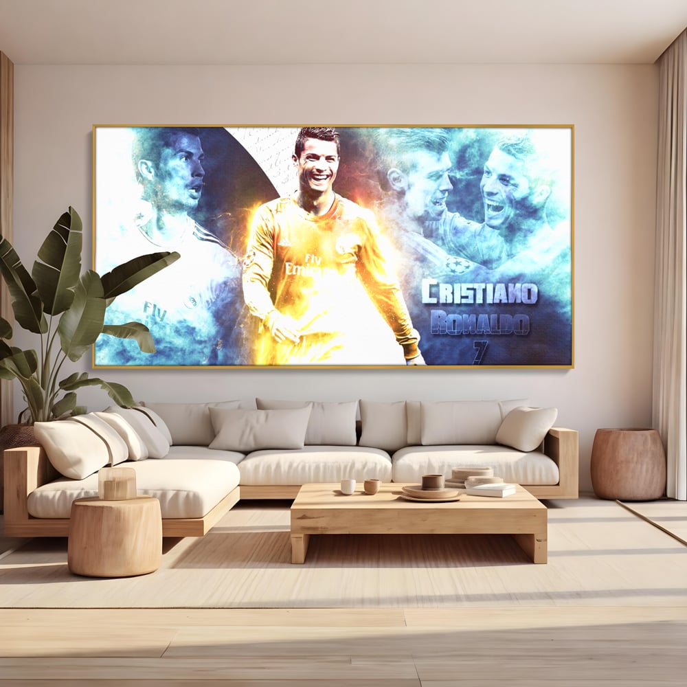 Tablou canvas cu tablou canvas cu cristiano ronaldo, in rama de aluminiu auriu, pe perete intr-un living